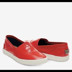 GUC Toms Red Patent Avalon Slip-On Shoes Size 8.5